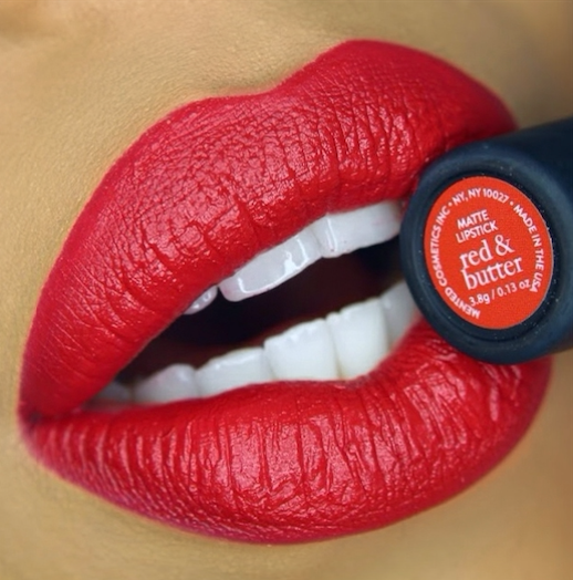Top 5 Tips for Holiday Red Lips